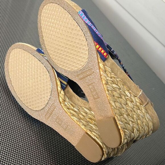 Aerosoles Plush Pillow Blue Fabric Open Toe Wedge Espadrilles Sandal Size 12 - Picture 8 of 9